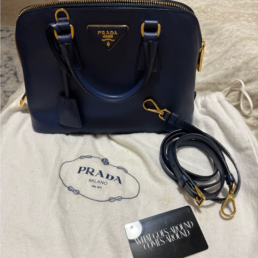 Prada mini promenade